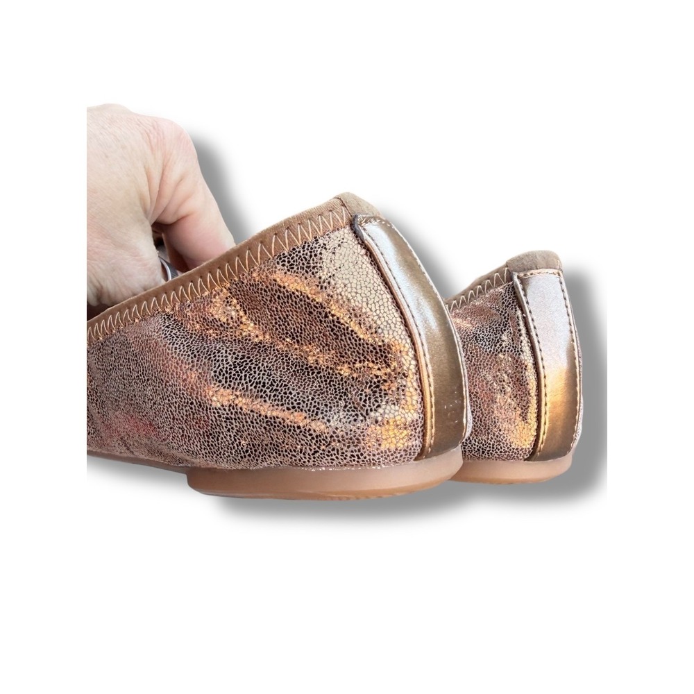 Lindsay Phillips Liz Ballet Flats Metallic Bronze Leather Rose Embellishment 6.5 - Picture 7 of 16